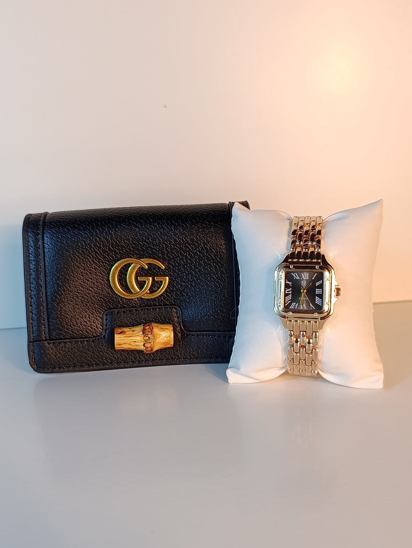 PORTFEUILLE GUCCI NOIR AVEC MONTRE NOIR