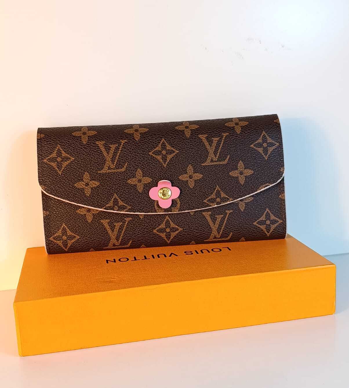 portefeuille LV couleur oronge