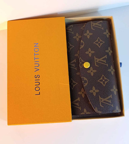 portefeuille LV couleur jaune